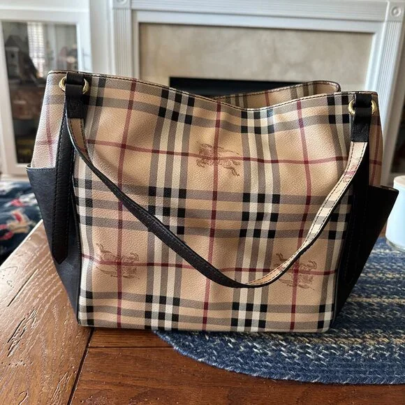 Burberry Canterbury Haymarket medium Tote Bag Black, Brown and Beige